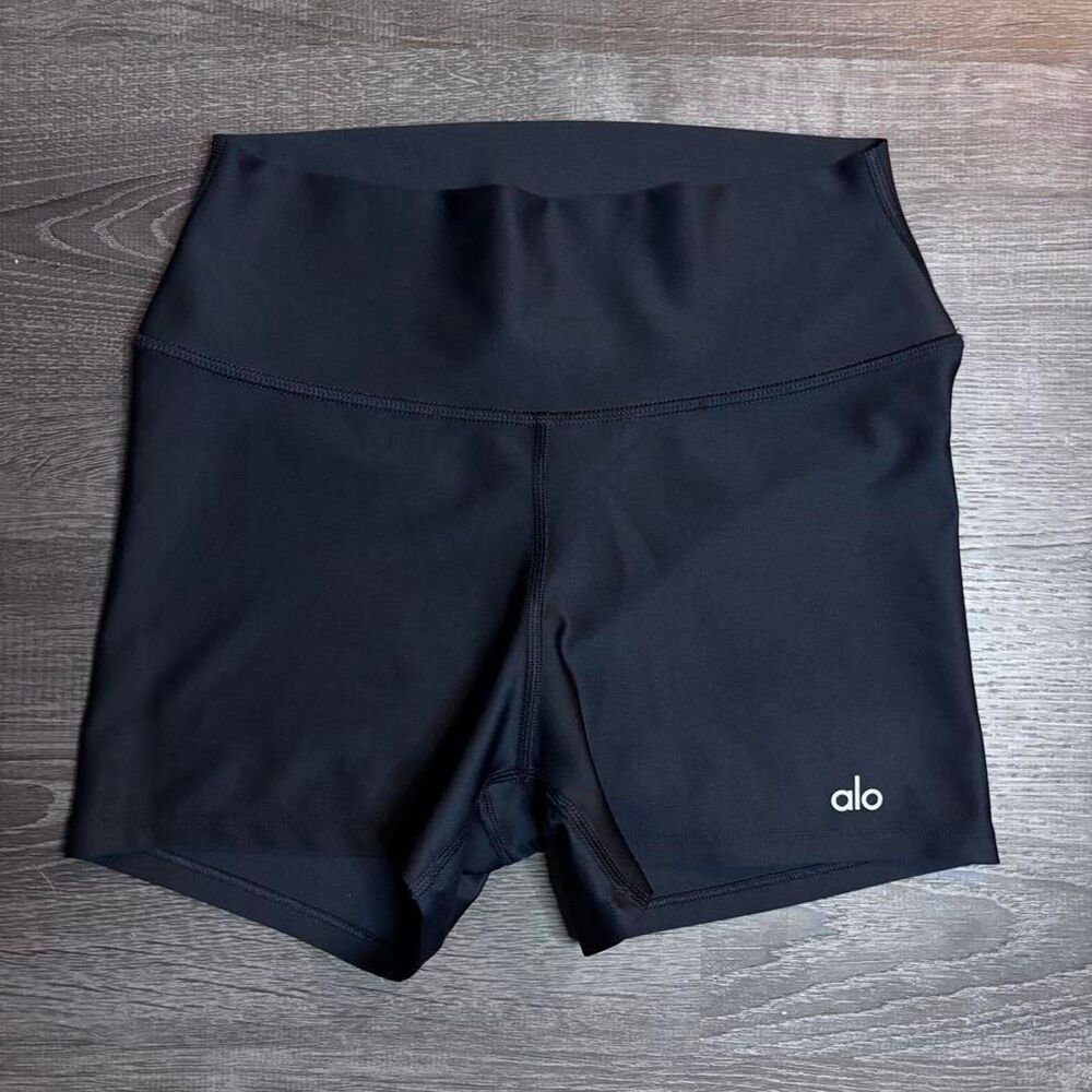 Alo Yoga High-Rise Airlift Shorts Black Athletic Spandex Medium NWOT